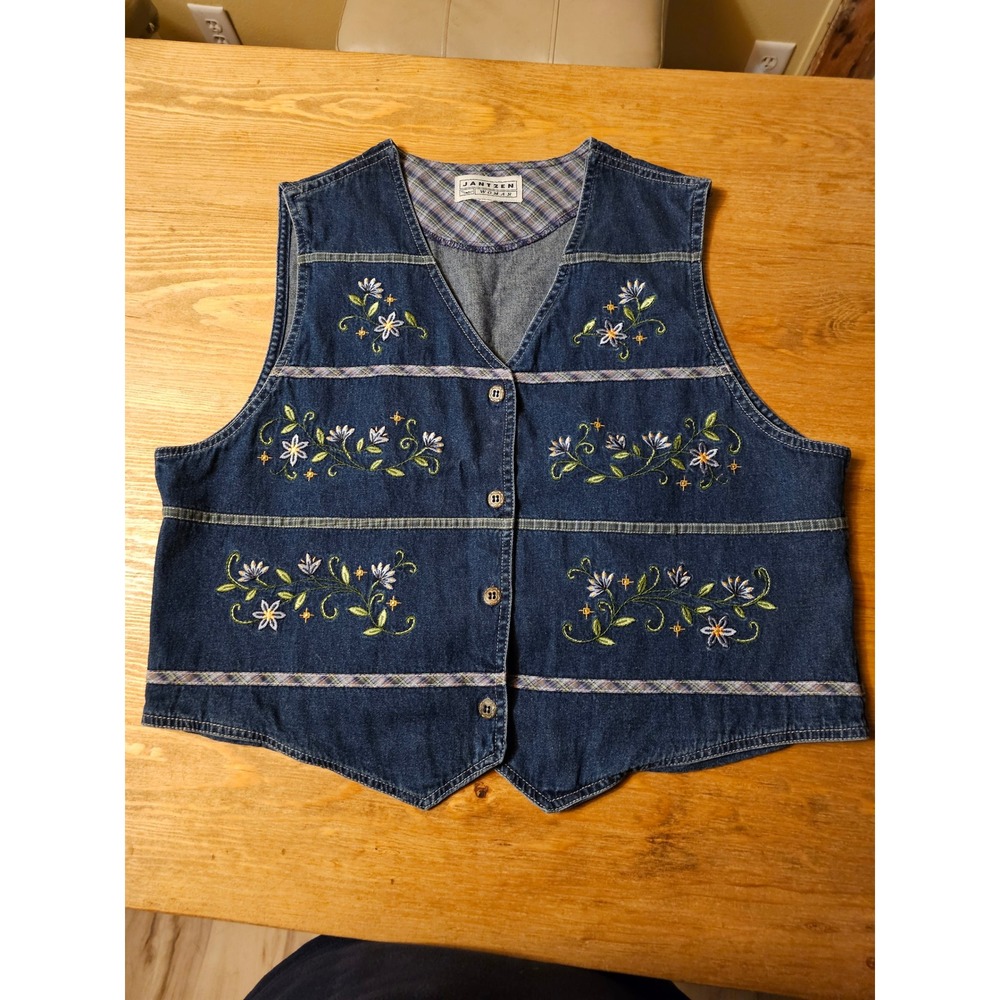 Jantzen Woman Vintage Denim Vest Floral Embroidered Plaid Trim Cinch Back Blue
